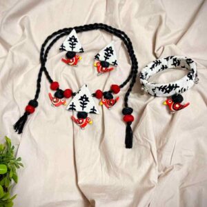 White Neckpiece Set